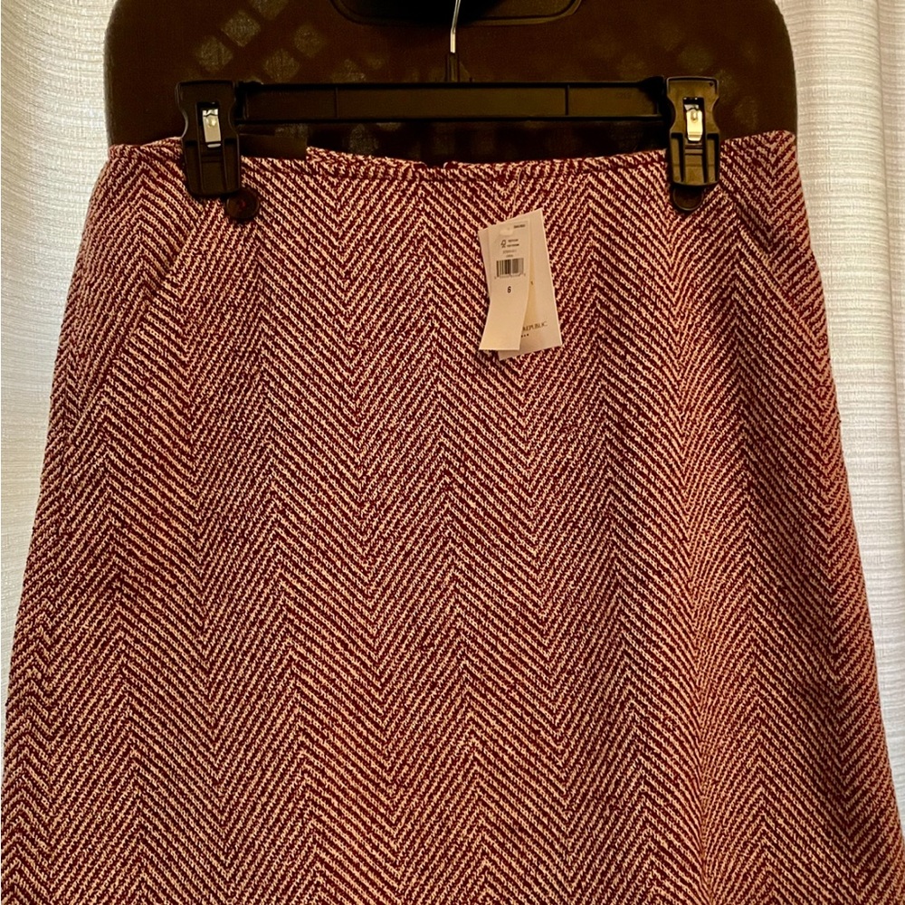 Banana Republic Red and White A-Line Mini Skirt